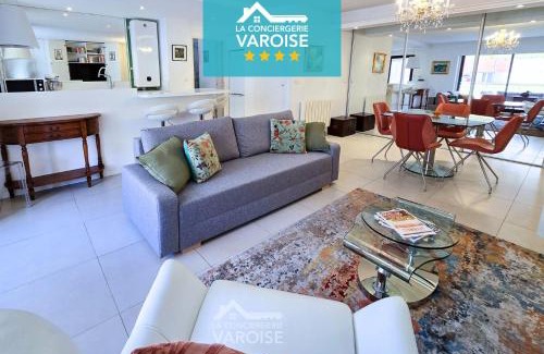 Hyeres City Centre Apartment | Les Gregoriennes T2 Climatisé Hyeres Centre-Terrasse-Parking-Wifi