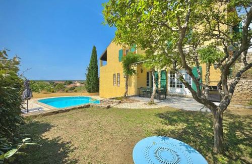 Bezouce Villa | Les Hauts de Bezouce, Calme, Espace et Jeux