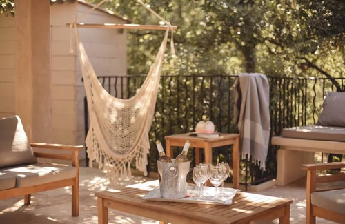 Cuers Villa | LES HAUTS DE DIANE - Quiet country house with view and swimming pool Var pets welcome