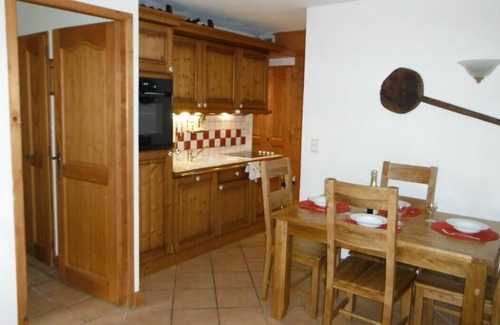 Les Houches Apartment | Les Houches, groundfloor 2 bed apt, approx 100m to lifts, south facing terrace.