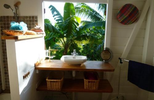 Vieux-Habitants Bed & Breakfast | Les jardins de Cousinière