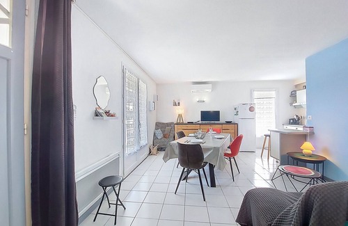 Pontaillac Apartment | Les Jardins de l'Eden by Interhome