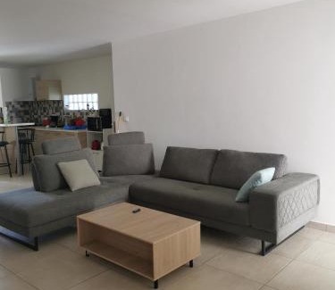 Saint-Denis Villa | Les Lataniers