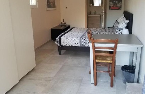 Espondeilhan Bed & Breakfast | Les Lauriers