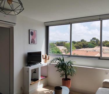 Balaruc-les-Bains Apartment | Les Lavandes, parfait pour le Thermalisme