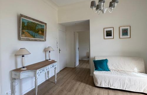 California - Pezou Apartment | Les Lucioles-2rooms app 9 min Festival -balcon-wifi