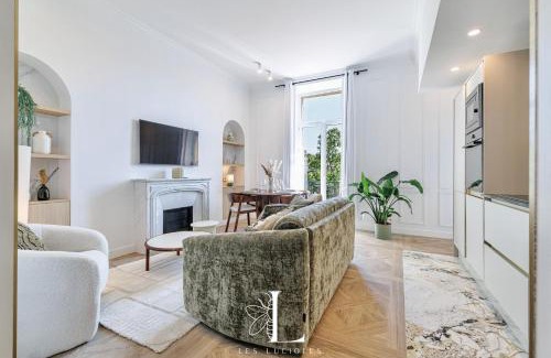 Carnot Apartment | Les Lucioles 7- Luxury 2 - Bedroom Apartment