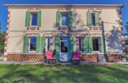 Trensacq House | Les Maisons Des Houssats with Shared Pool and Private Terrace