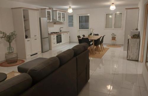 Salazie House | Les muguets
