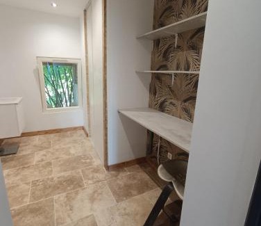 Chateauvillain Apartment | Les Murmures Desbordes