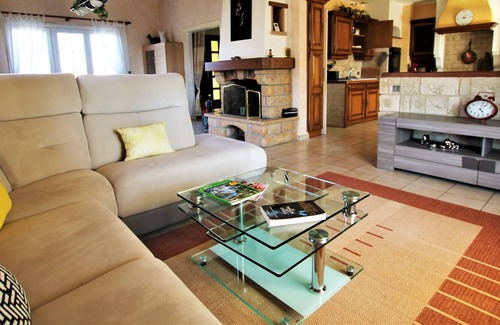 Avrille House | Les Ormeaux, authentic and comfortable family home for 6, with a large gard