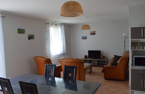 Neulles House | Les Papillons Country house Ideal for recharging your batteries