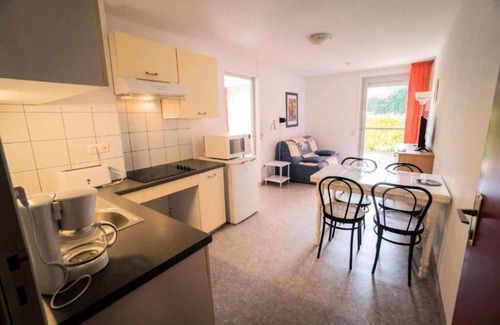 Salies-de-Bearn Apartment | Les Pavillons du Rooy * - 2 Rooms 1/2 People Ground Floor