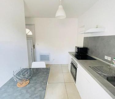 Moret-sur-Loing Apartment | Les Portes de Moret - 4 people - Wifi
