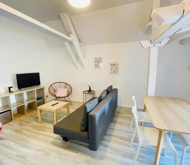 Moret-sur-Loing Apartment | Les Portes de Moret - 4 people - Wifi