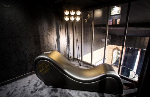 Capucins - Victoire Apartment | Les Secrets de Marie-Astrid, Suite Love Room