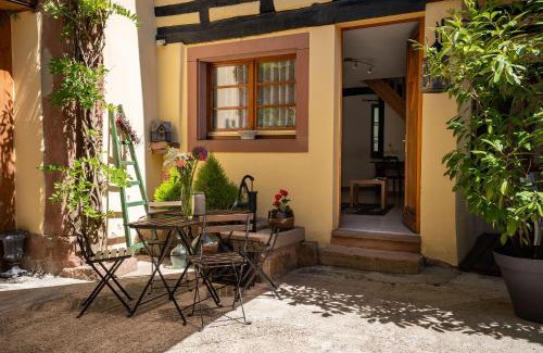 Saint-Hippolyte Bed & Breakfast | Les Suites - La Cour St Fulrad