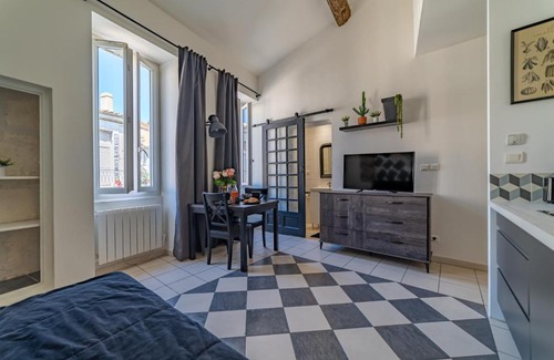 Faubourg Apartment | Les Temps Modernes - Une Nuit à Nîmes