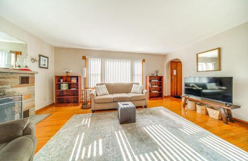 Ashtabula House | Less Than 1 Mi to Lake Erie Ashtabula Hideaway!