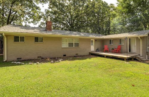 University Hills House | Less Than 1 Mi to Ole Miss! Serene Home with Large Yard
