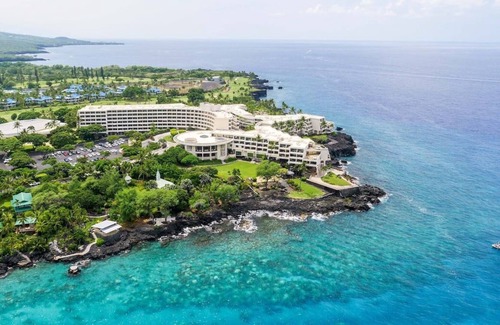 Keauhou House | Let's runaway to the Island! Spa, Game Room, Near Pahoehoe Beach Park