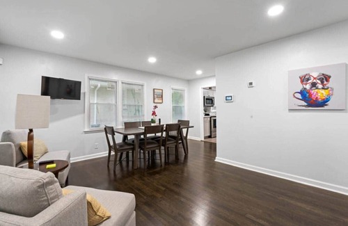 Church Street House | Let the Good Times Roll/Spacious Retreat 4BE 3BA