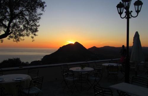 Pelekas Hotel | Levant Hotel