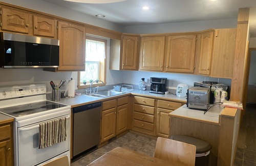 Lodi House | Level lakefront in Lodi