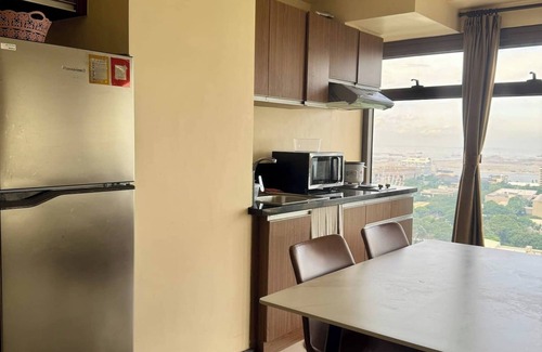 Pasay Condo | Levi&Moon's Haven in the Sky 2Bath