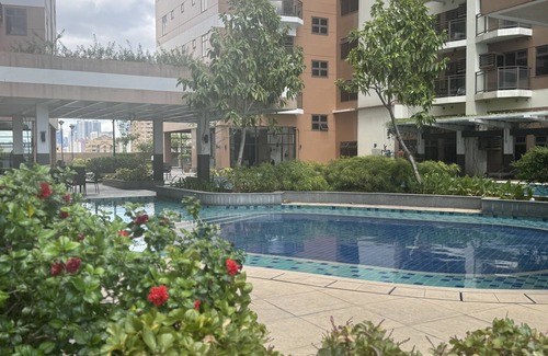 Pasay Condo | Levi & Moon's Manila Bay