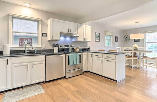 Rehoboth Beach Cottage | Lewes Cottage w/Pool Access: 10 Mi to Beach!