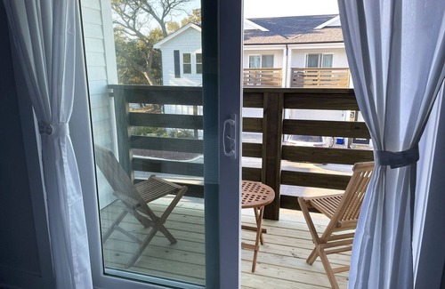 Corolla Village Condo | Lewis Villa - Beach Living in Corolla's Heart