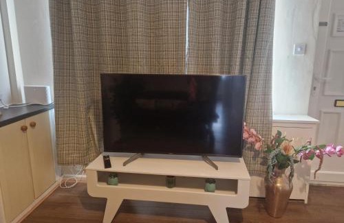 Farington Apartment | Leyland Town Centre Hub 2 bedroom 3 beds