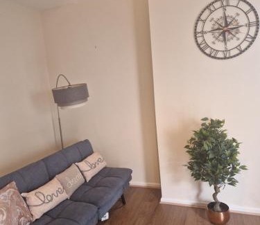 Farington Apartment | Leyland Town Centre Hub 2 bedroom 3 beds