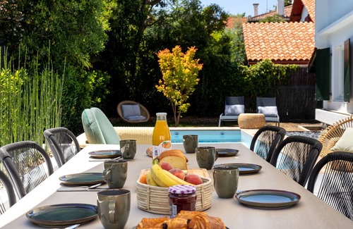 Guethary House | LEYORRA - House in Guéthary, swimming pool -Barnes