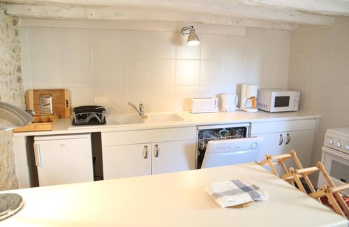 Donnazac House | LEZARD Family-Private Bathroom