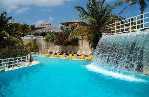 Los Brazos Apartment | LHVC- 2 Bedroom Presidential Suite, Chairmans- LOWEST ALL INCLUSIVE VIP Gold