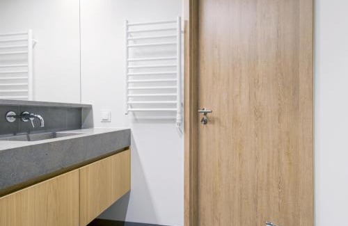 Santo Antonio Apartment | Liberdade Superb Apt with AC Elevator Garage