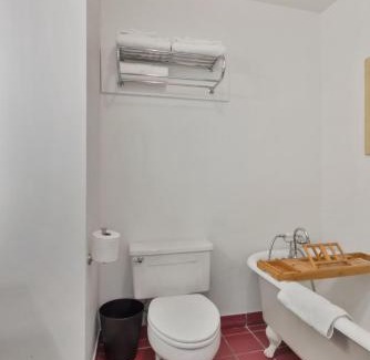 Pendleton Bed & Breakfast | Liberty Hall Bed and Breakfast