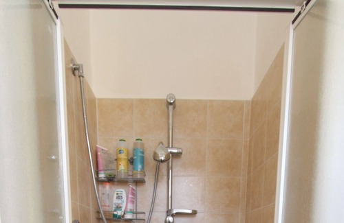 Foligno Apartment | "Liberty House" - Double - "Green Mint" Room