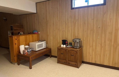 Saskatoon House | Licensed spacious cozy private basement suite