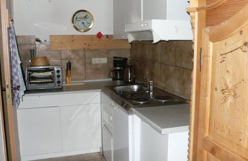 Herzogau Apartment | Liebvoll und gemütlich eingerichtetes 39 qm großes Appartement mit Balkon für bis zu 4 Personen