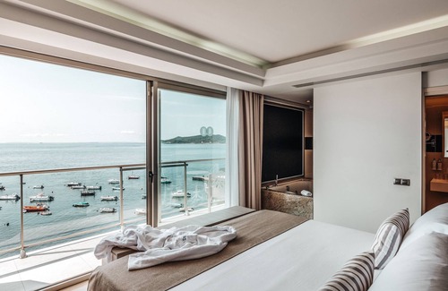 Ibiza Town Resort | Life Premium at the Ibiza Twiins