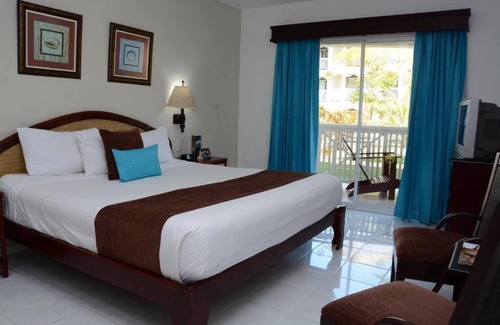 Los Brazos Resort | LIFESTYLE TROPICAL BEACH RESORT & SPA ALL INCLUSIVE
