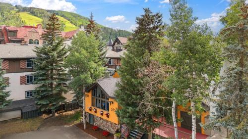 Vail House | Lift House Lodge, Downtown Lionshead Remodeled Studio Condo