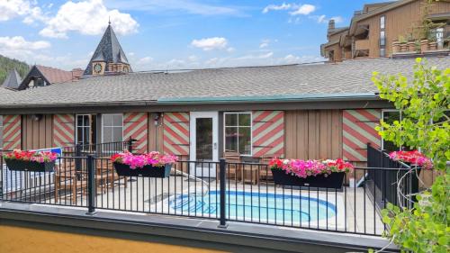 Vail House | Lift House Lodge, Downtown Lionshead Remodeled Studio Condo