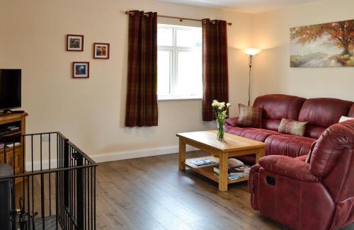 Thornhill House | Liftingstane Cottage