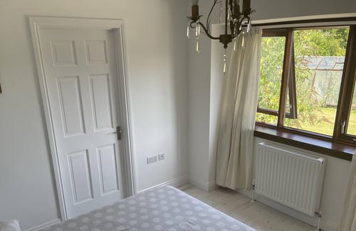 South Brent Cabin | Light and Airy Lodge in Devon Countryside