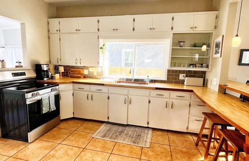 Heart of Missoula House | LIght and cozy house close to trails and downtown Missoula