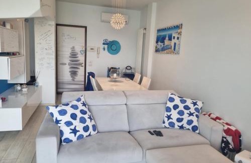 Dormelletto Apartment | Light Blu House